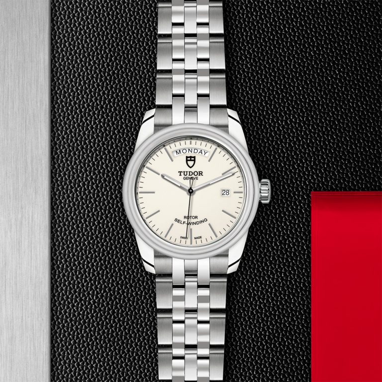 M56000-0181-4.jpg