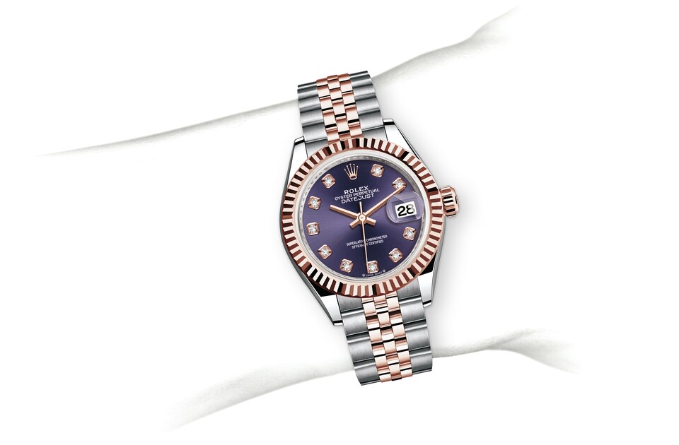 m279171-0015_modelpage_on_wrist_landscape.jpg