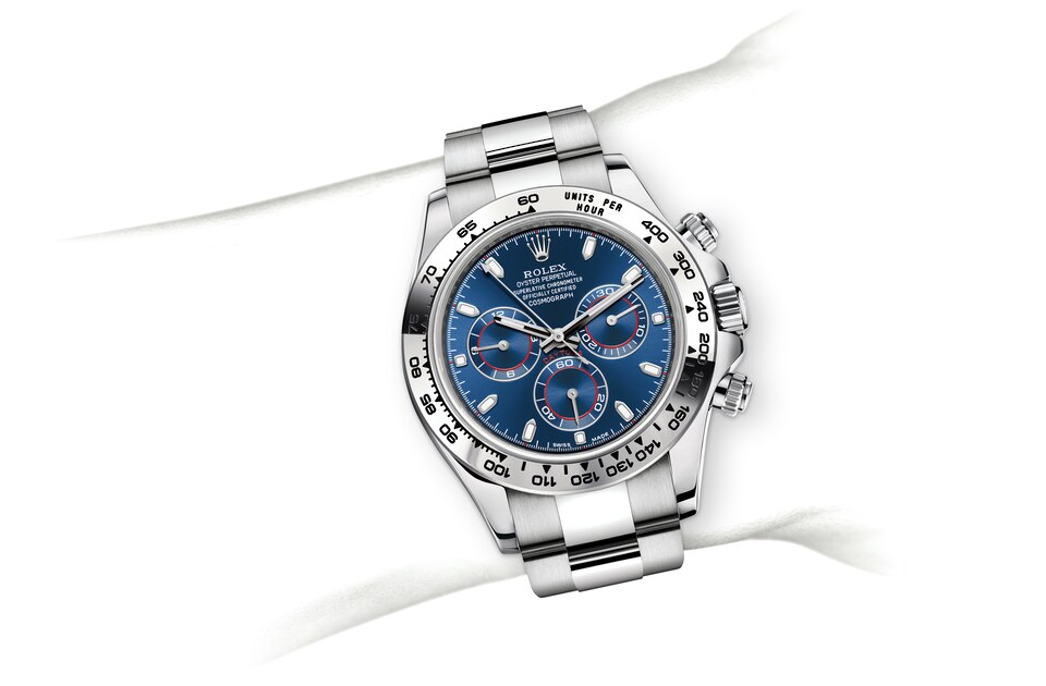 m116509-0071_modelpage_on_wrist_landscape-1.jpg