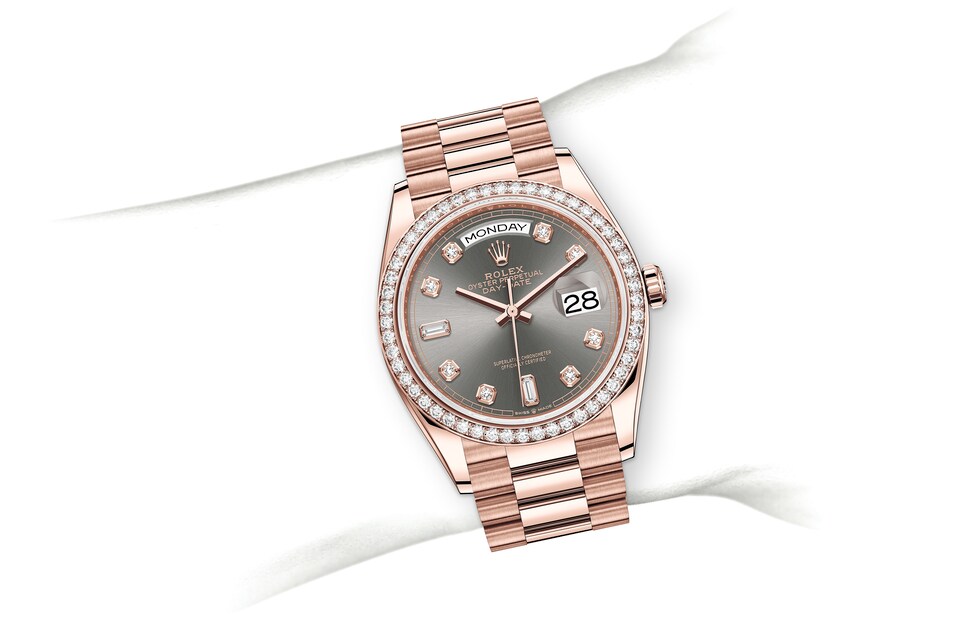 m128345rbr-0052_modelpage_on_wrist_landscape-1.jpg