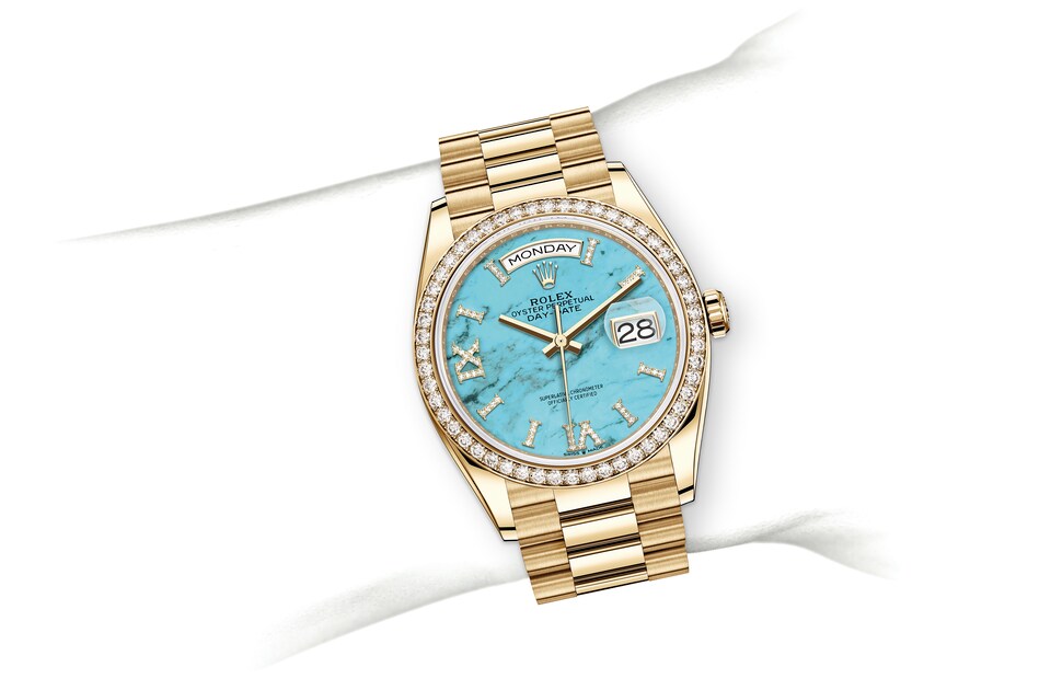 m128348rbr-0037_modelpage_on_wrist_landscape-1.jpg