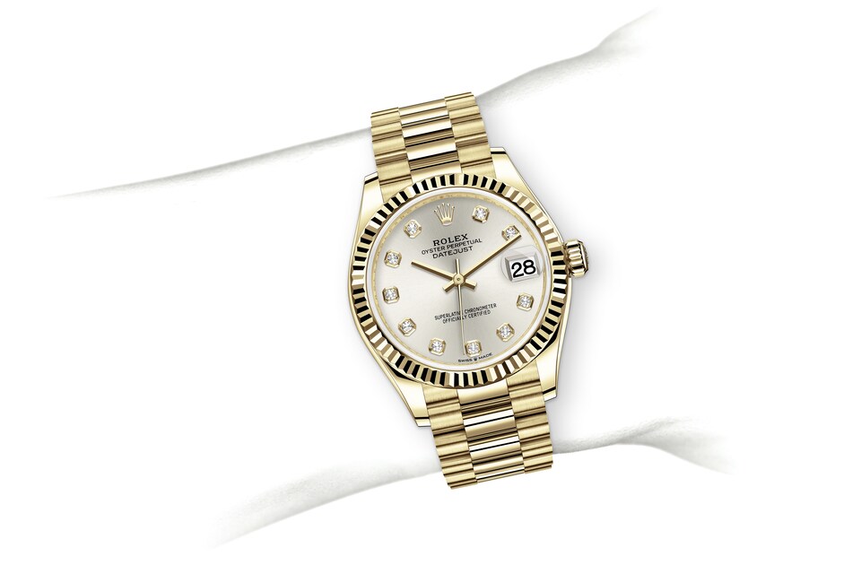 m278278-0034_modelpage_on_wrist_landscape-1.jpg