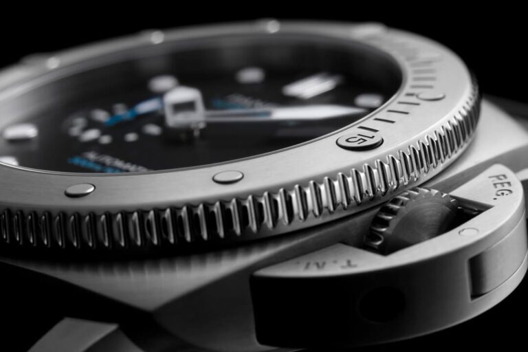 Panerai Submersible QuarantaQuattro PAM01229