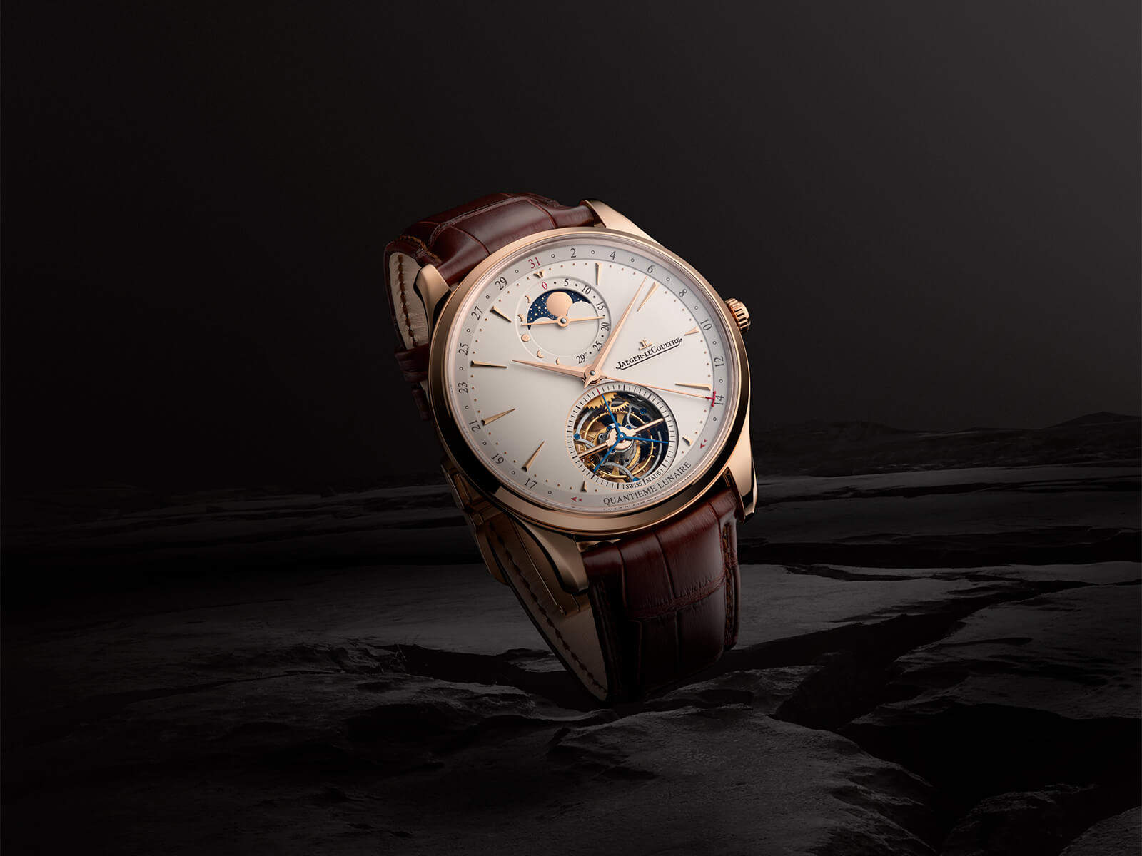 Shop the Jaeger-LeCoultre Master collection here.