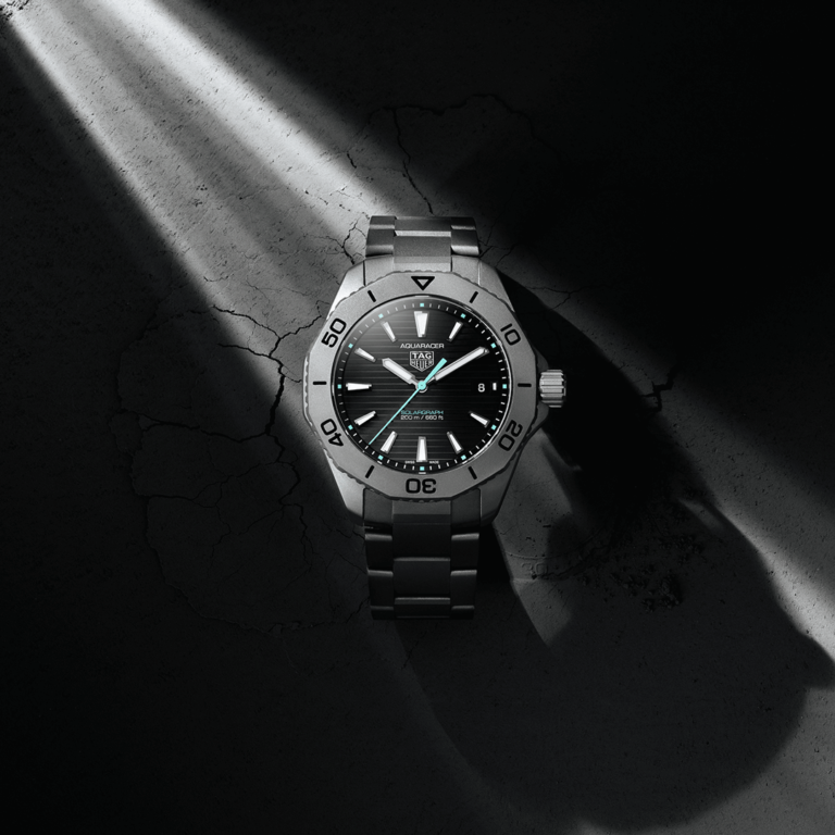 TAG HEUER Aquaracer Professional 200 Solargraph WBP1180.BF0000 Shop TAG Heuer at Watches of Switzerland Canberra, Melbourne Airport and Online.
