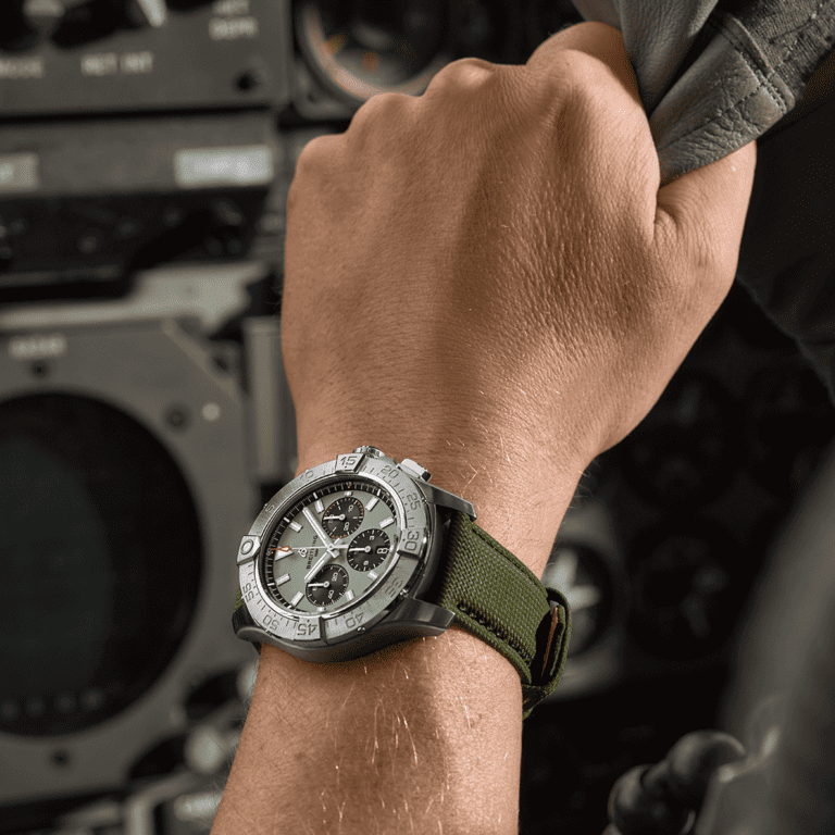 Breitling chrono avenger cheap