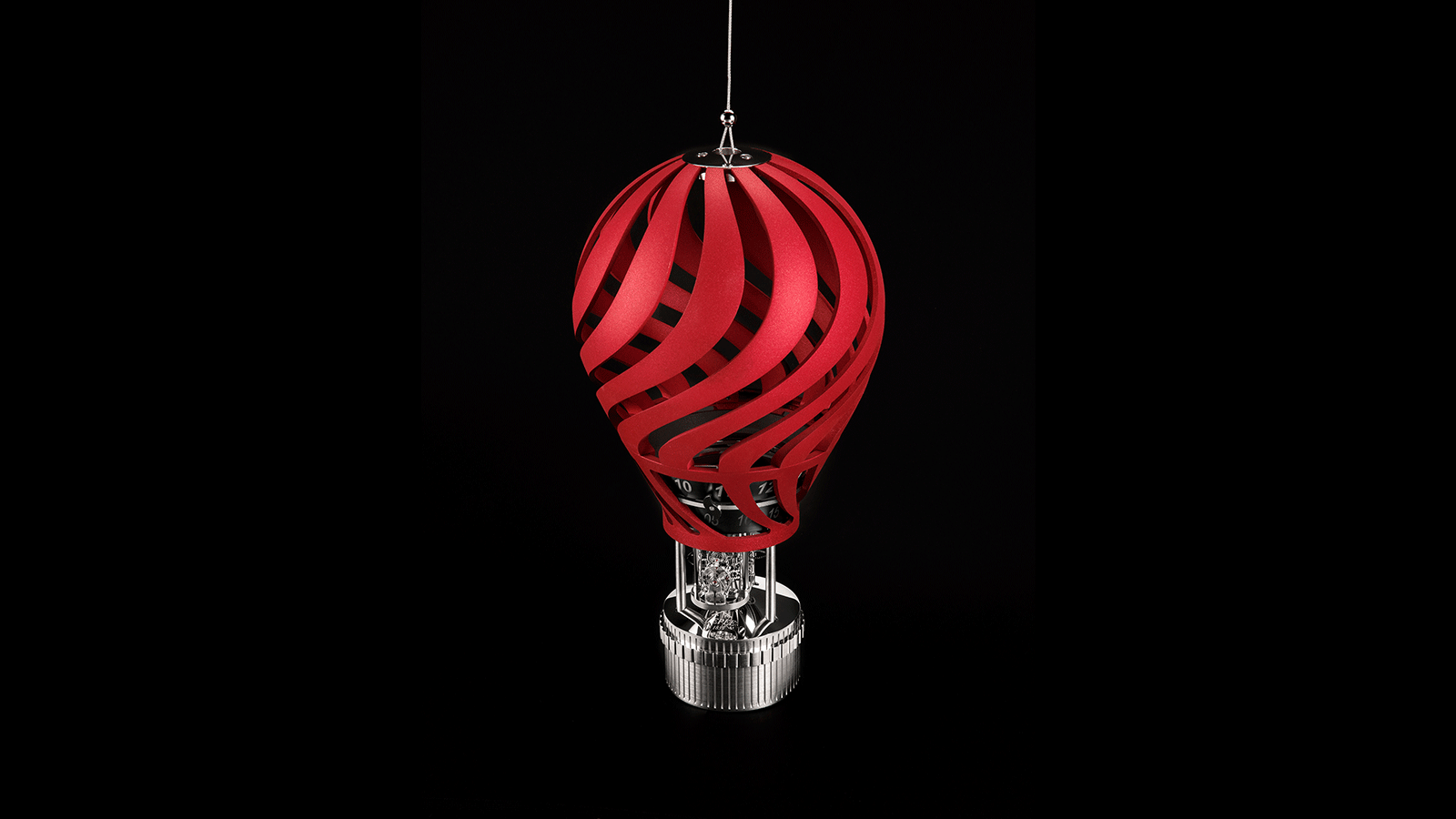 Designed by Margo Clavier, Hot Balloon embodies the dream of travel and adventure. As her first project, the collaboration with l’Épée 1839 offered a serious challenge: designing a mechanical clock.